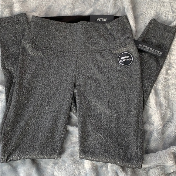 NWT APT.9 LEGGING MID RISE - Picture 1 of 7